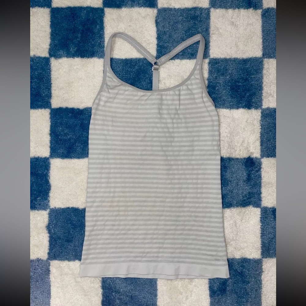 Athleta Uppercut T Back Tank Top Size Medium Gray & White